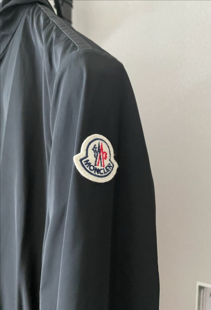정품 몽클레어(moncler) 레브리스(Lebris) 후드 블랙 바람막이 사이즈0 이미지