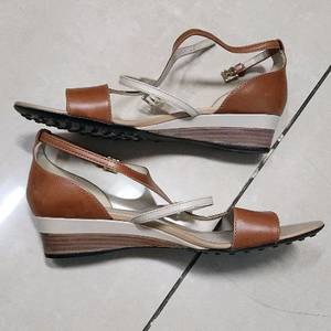 토즈 TODS 여성샌들 250~ 미우미우 부츠 255 이미지
