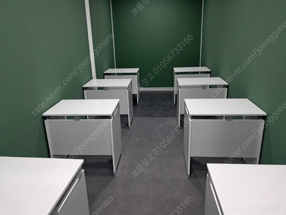 교실용 책상 의자 이미지