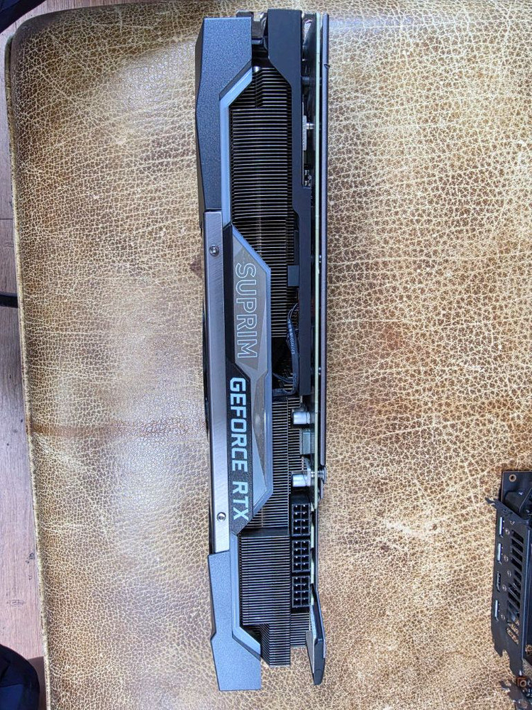 MSI SUPRIM 3080 10GB 이미지