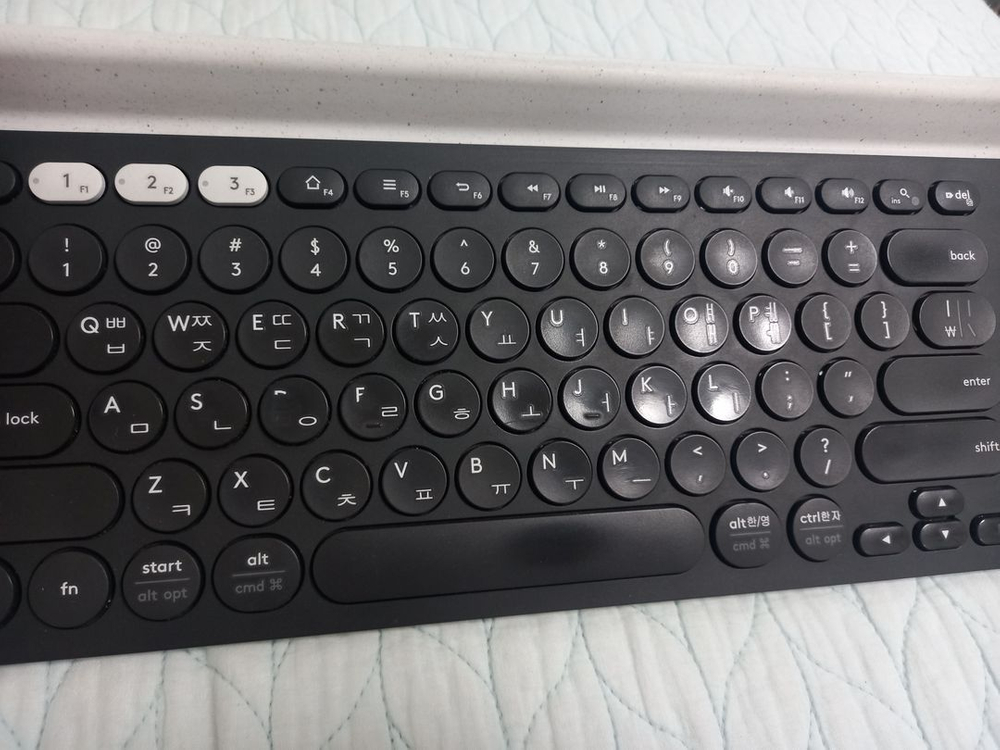 k780 로지텍 유니파잉 usb무선+블루투스 키보드 팝니다 부산 해운대 이미지