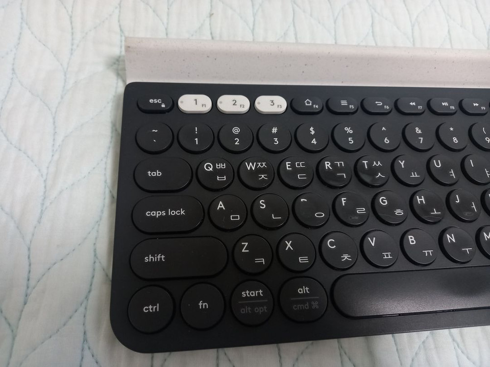 k780 로지텍 유니파잉 usb무선+블루투스 키보드 팝니다 부산 해운대 이미지