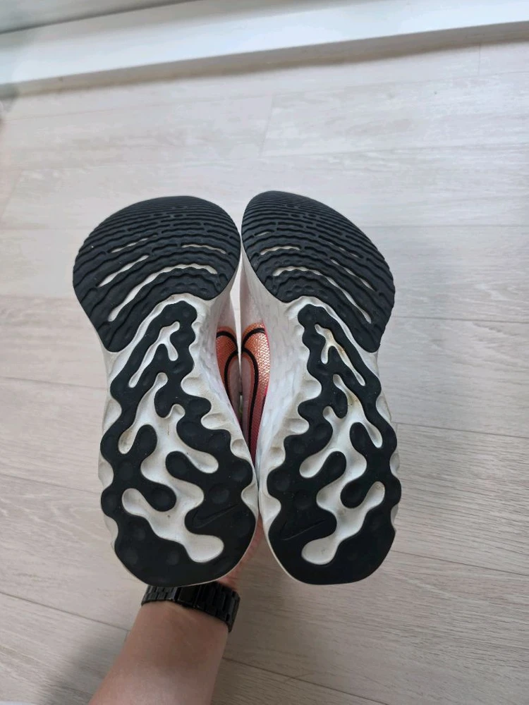 나이키 인피니티런 플라이니트 240mm 이미지