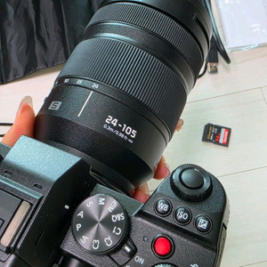 파나소닉 루믹스 S5 + 24-105mm 렌즈 세트 이미지