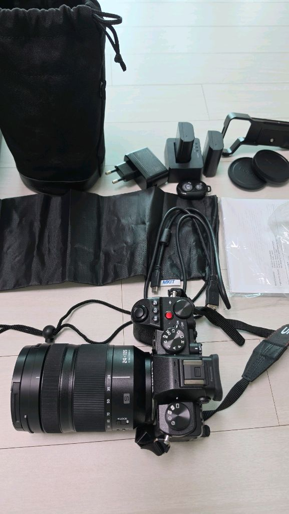 파나소닉 루믹스 S5 + 24-105mm 렌즈 세트 이미지