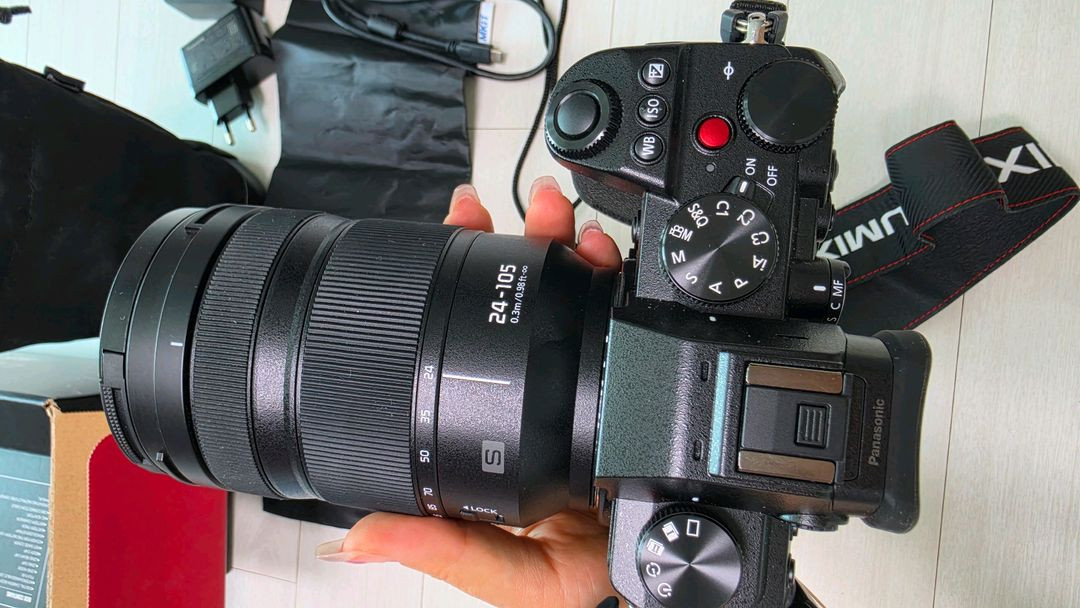 파나소닉 루믹스 S5 + 24-105mm 렌즈 세트 이미지