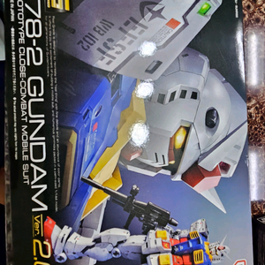 RG rx-78-2 퍼스트건담 2.0 + 무기세트 이미지
