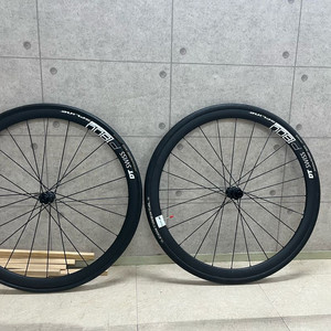 dt swiss p1800 디스크 휠셋 이미지