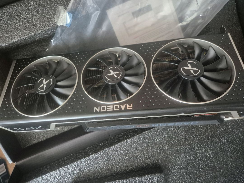 라데온xtx RX 6800 XT merc 그래픽카드 이미지