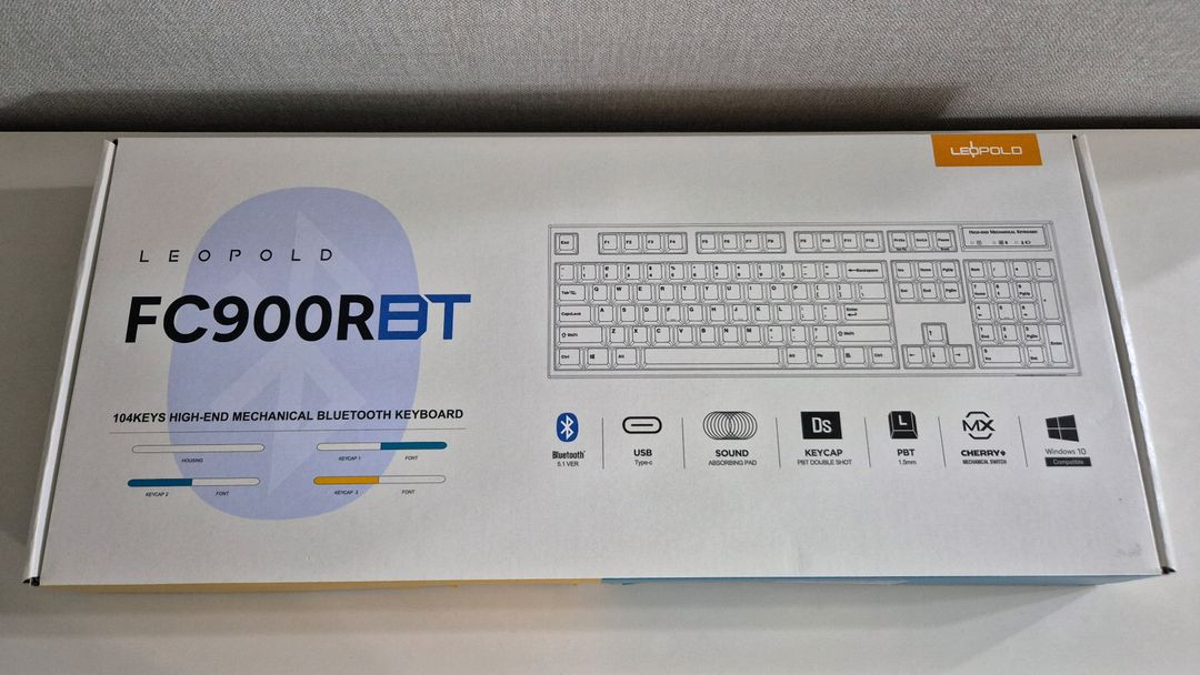 레오폴드 FC900RBT PD 밀크 터쿼이즈 갈축 본체 (키캡 제외) 이미지