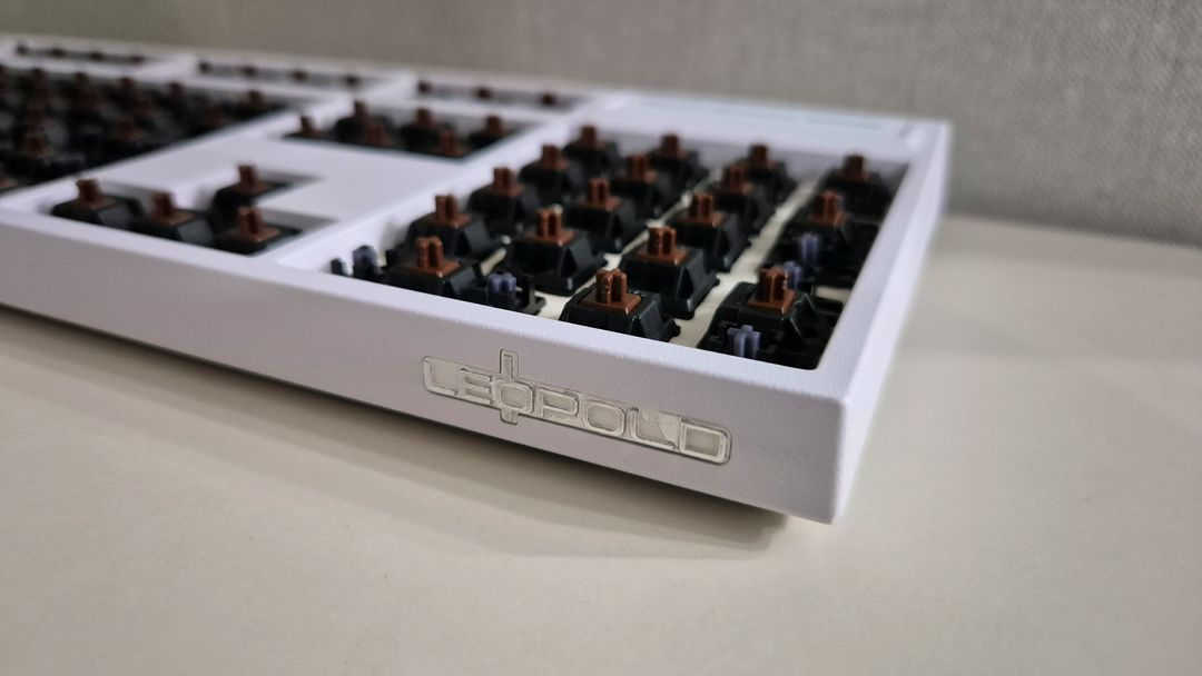 레오폴드 FC900RBT PD 밀크 터쿼이즈 갈축 본체 (키캡 제외) 이미지