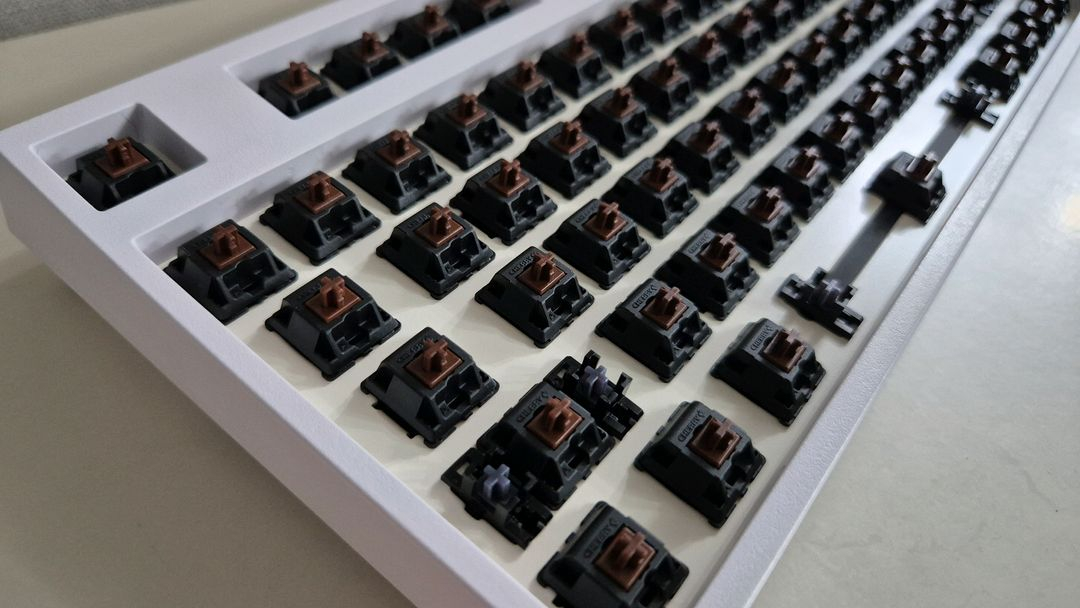 레오폴드 FC900RBT PD 밀크 터쿼이즈 갈축 본체 (키캡 제외) 이미지