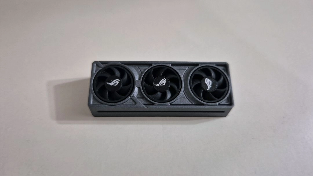 ASUS ROG RTX 5090 아스트랄 그래픽카드 키캡 이미지