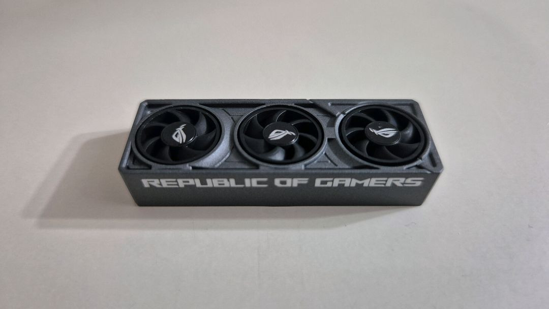 ASUS ROG RTX 5090 아스트랄 그래픽카드 키캡 이미지
