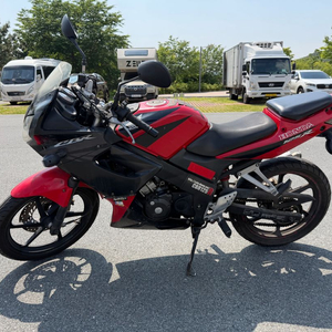cbr125r r차 오토바이 판매합니다 이미지