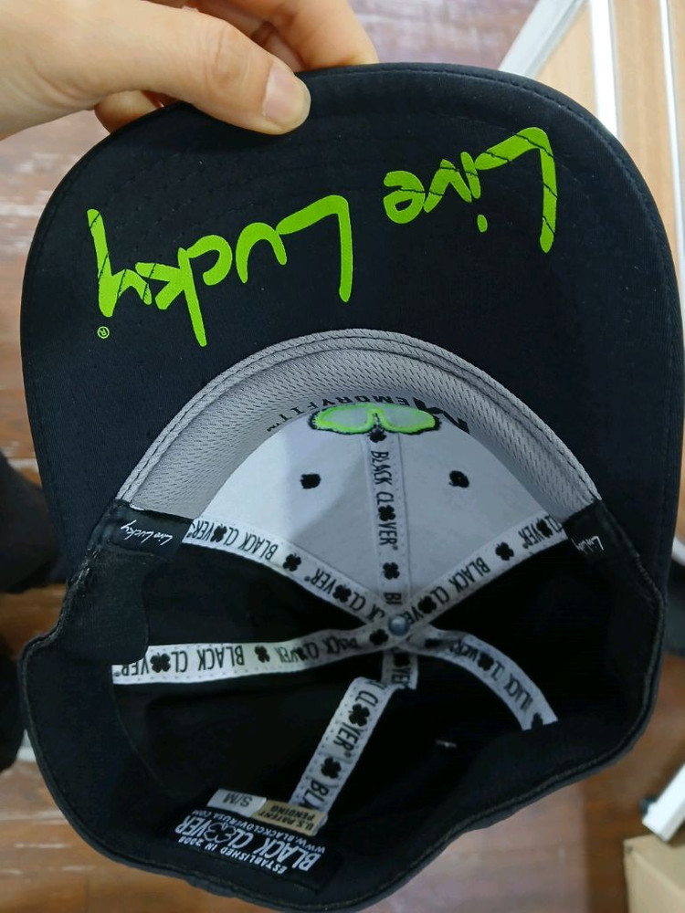 블랙클로버 모자 이미지