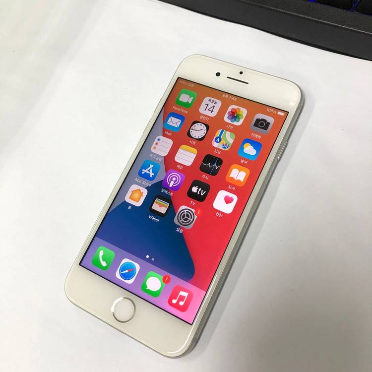 아이폰8 64GB 실버 A급 중고폰 배터리100% 인스타 사진폰 213444 이미지