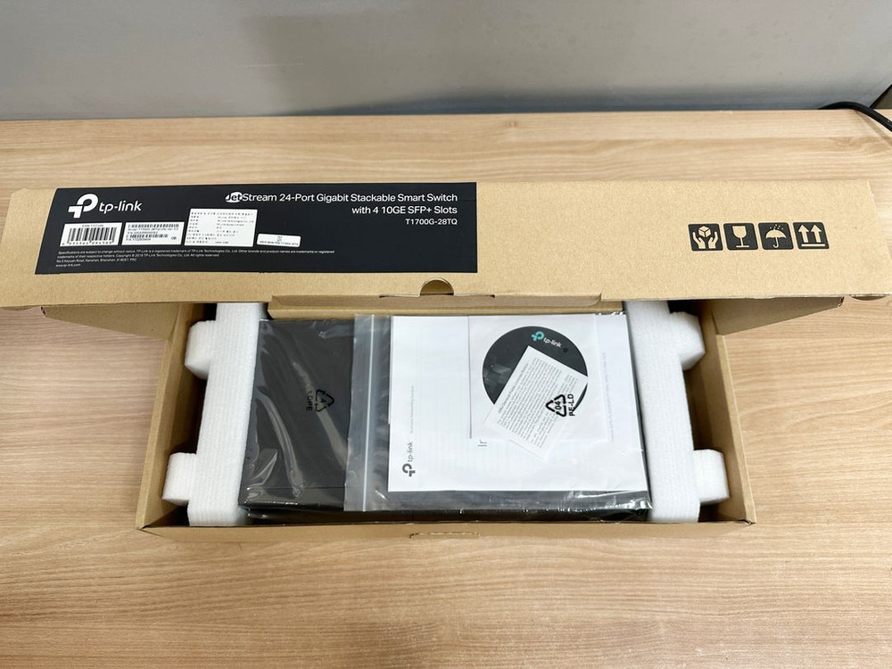 TP-LINK T1700G-28TQ 스위치허브 (24포트+Smart 스위치 4개) 새제품 이미지