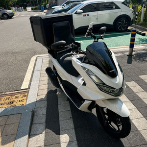 혼다 pcx125 24년 abs 짧은키로수 팝니다 이미지