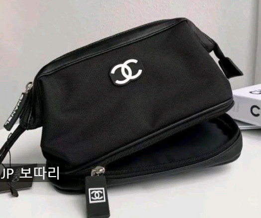 샤넬뷰티파우치 이미지