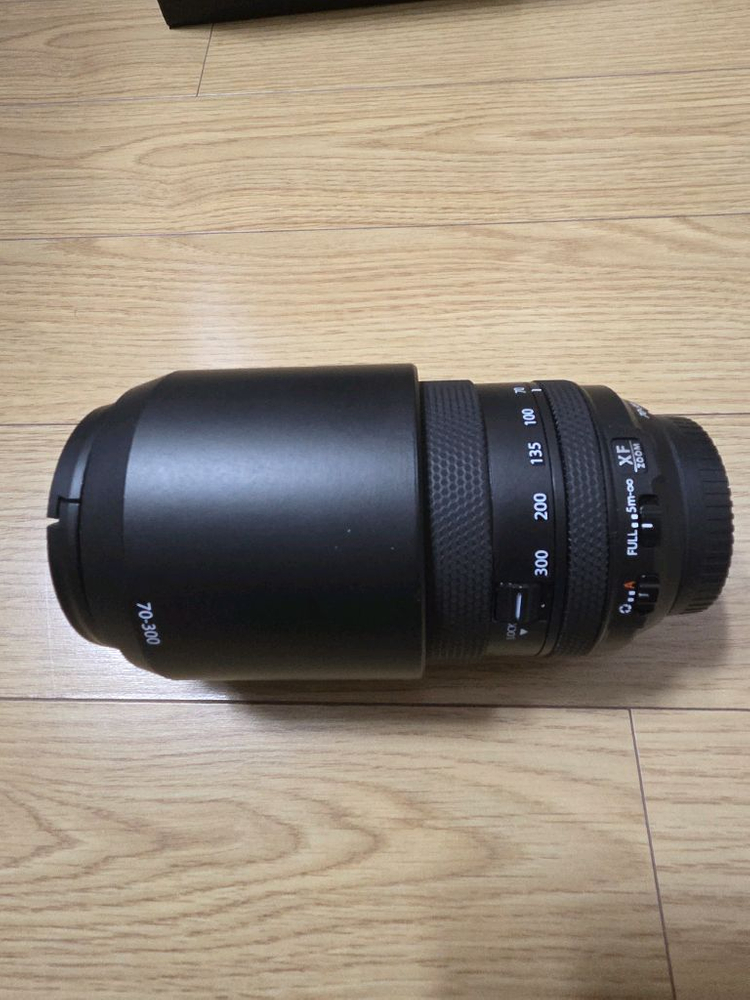 후지 XF 70-300 F4-5.6 R LM OIS WR 망원줌렌즈 이미지