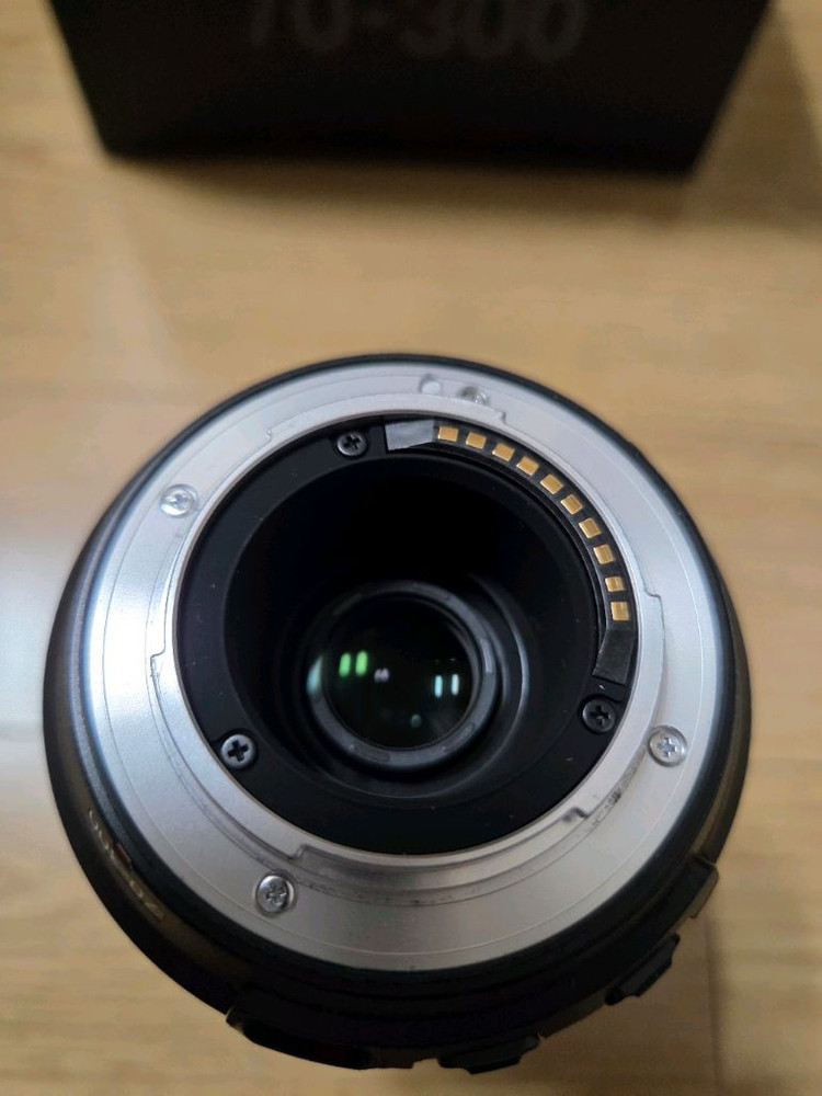 후지 XF 70-300 F4-5.6 R LM OIS WR 망원줌렌즈 이미지