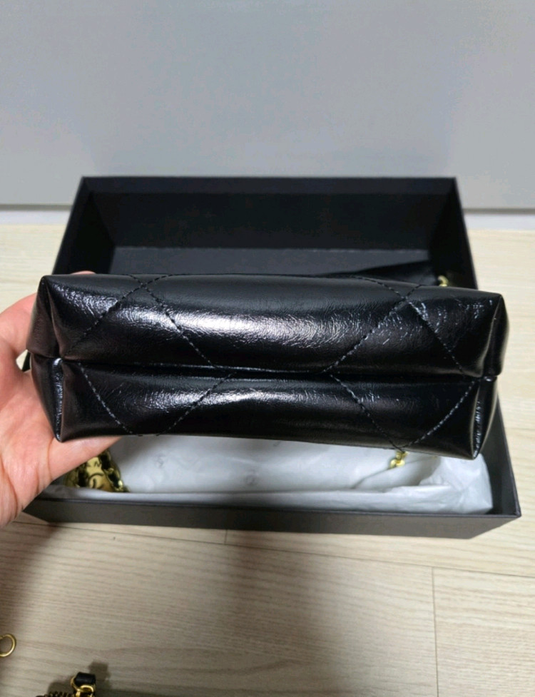 샤넬22백 미니 블랙 이미지
