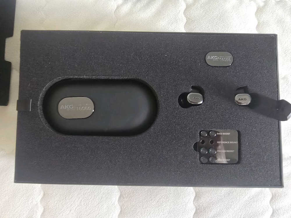 AKG N5005 이어폰 이미지