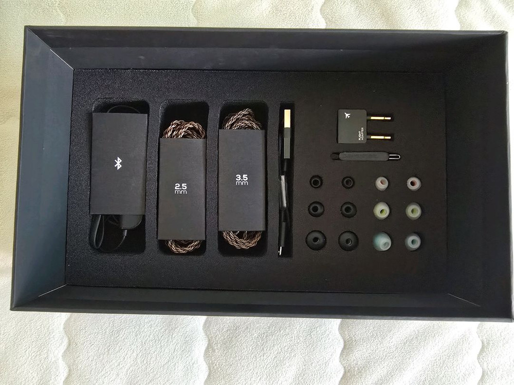 AKG N5005 이어폰 이미지