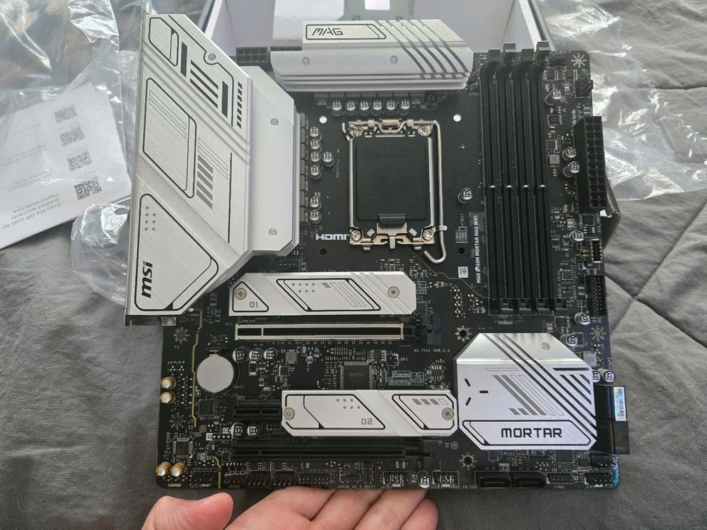 인텔 i7 13700k + msi B760M 박격포 + DDR5 16gb 램 팝니다. 이미지