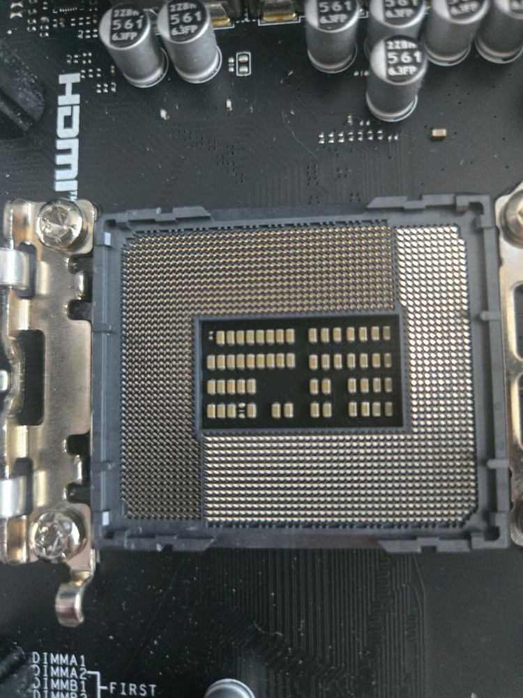 인텔 i7 13700k + msi B760M 박격포 + DDR5 16gb 램 팝니다. 이미지