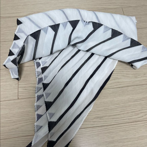 이세이미야케 스카프 플리츠플리즈 이미지