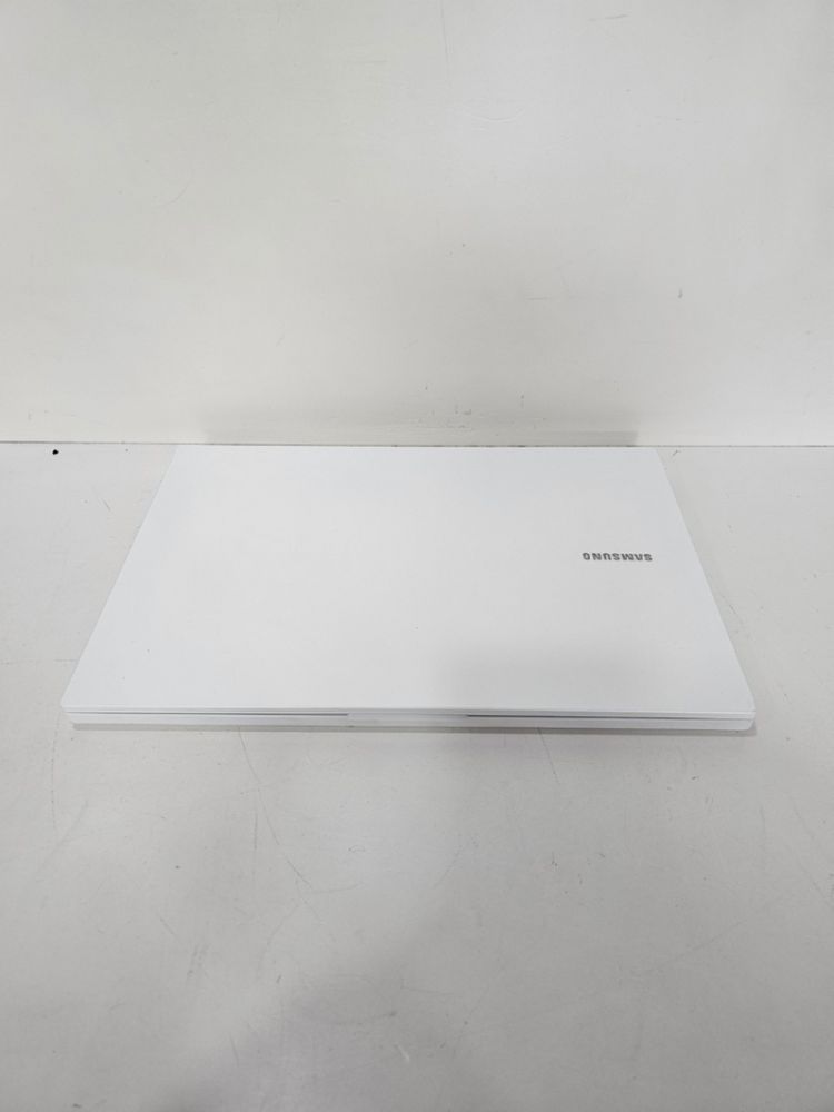 슬림!!화이트색상 삼성15인치사무용노트북 이미지