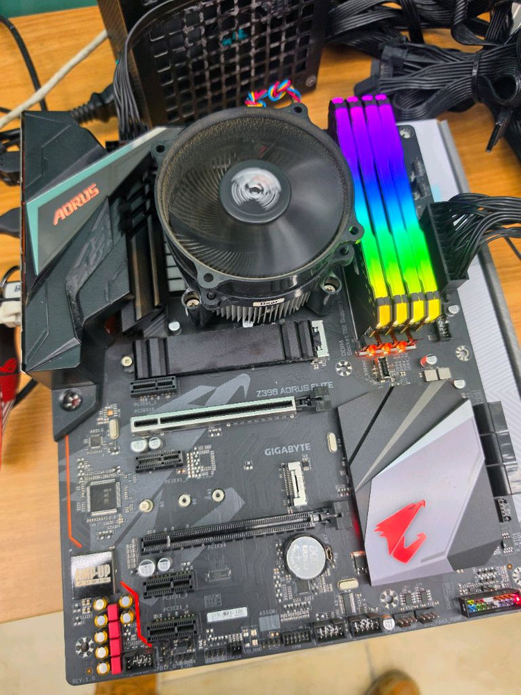 부산)인텔 i9 9900K +기가바이트 Z390 AORUS ELITE 이미지