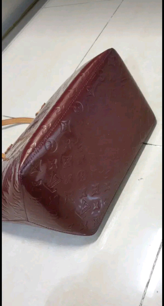 루이비통 벨레뷰 숄더백 이미지