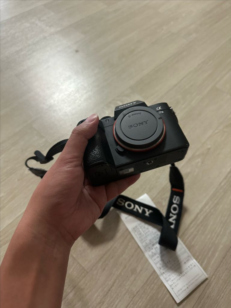 A7M3 sony 풀프레임 카메라 팝니다. 이미지