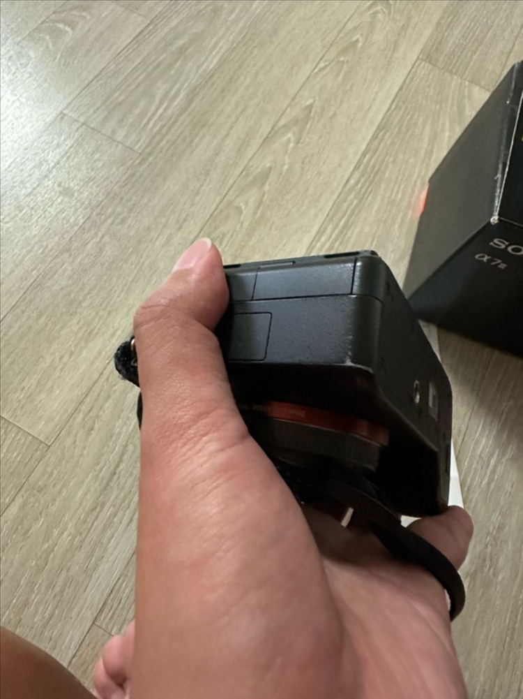 A7M3 sony 풀프레임 카메라 팝니다. 이미지
