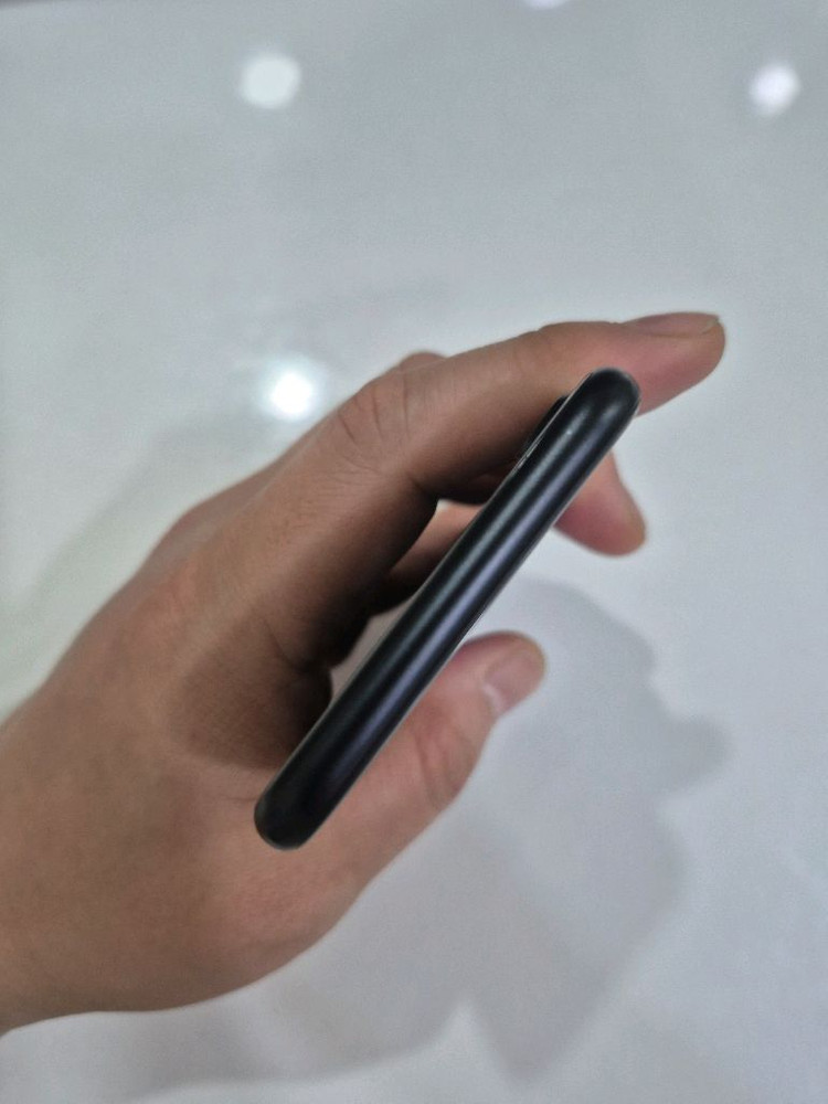 아이폰SE3 128G 무잔상 중고폰 공기계 이미지