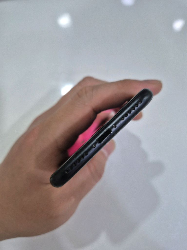 아이폰SE3 128G 무잔상 중고폰 공기계 이미지