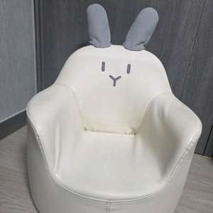 일룸 아코 버니 소파 이미지