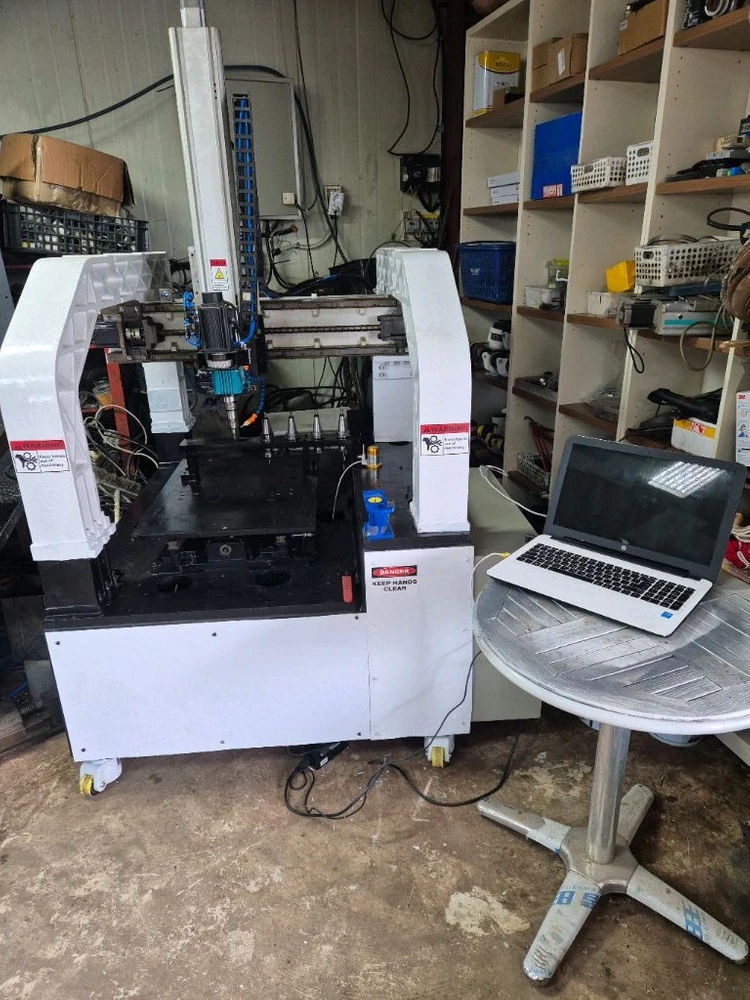 아주 강력한 ATC(BT30 TOOL5개)CNC 조각기 이미지