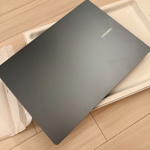 [미개봉][전원미사용]삼성 갤럭시북4 프로 14인치 Galaxy Book4 Pro NT940XGQ-A51AG 이미지