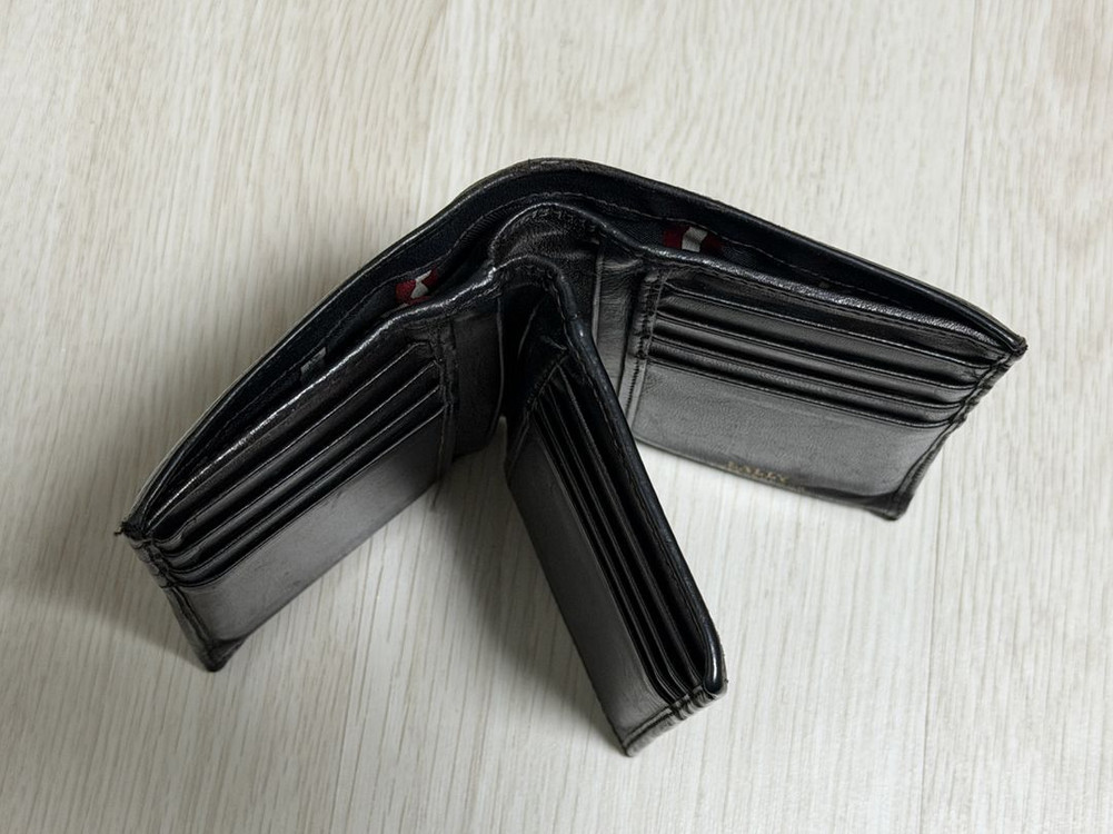 [정품] 발리(BALLY) 삼선 남성 반지갑 이미지