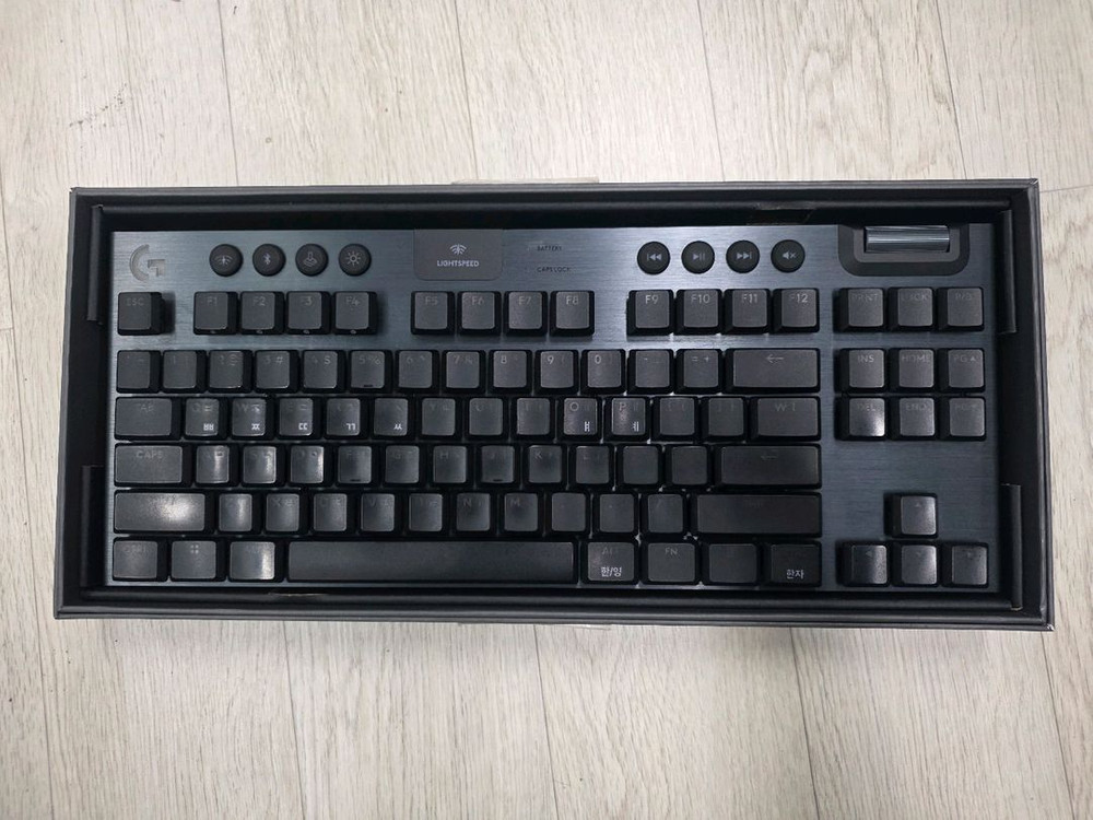 로지텍 하이엔드 게이밍키보드 G915X 이미지