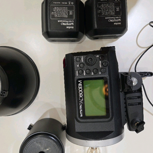 ad600bm 배터리 2개 가우포토 이미지