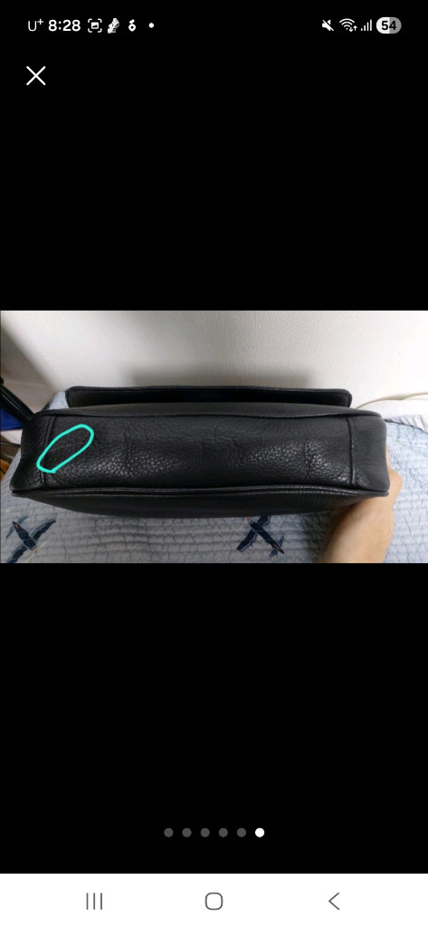 마이클코어스가방 블랙소가죽숄더 크로스백 이미지