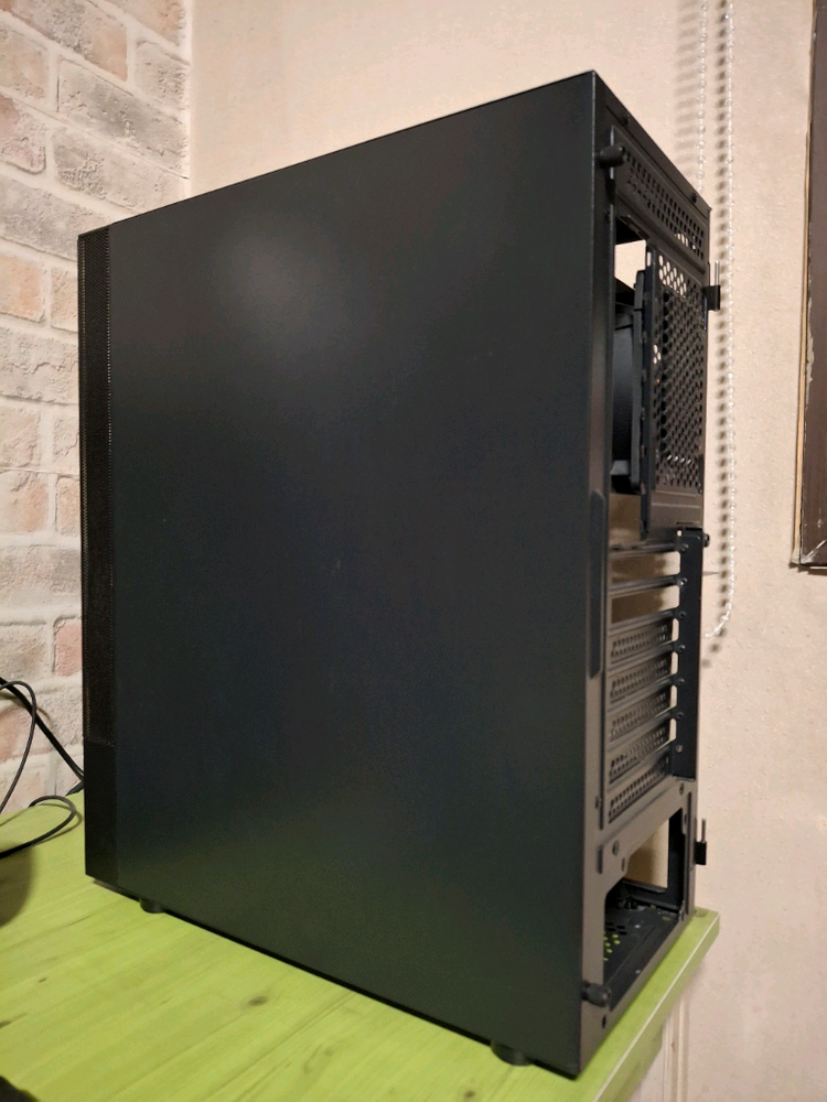 직거래만) 팬허브포함 3RSYS S100 QUIET(?!) 심플한 PC케이스 팝니다 이미지