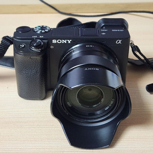 (끌올)소니 a6400 바디 + SEL35F18 렌즈 세트 판매합니다 이미지
