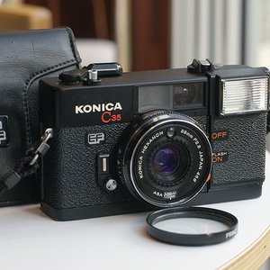 A급 코니카 KONICA C35EF (헥사논38mm 1:2.8)엔디워홀 카메라 팝니다 이미지