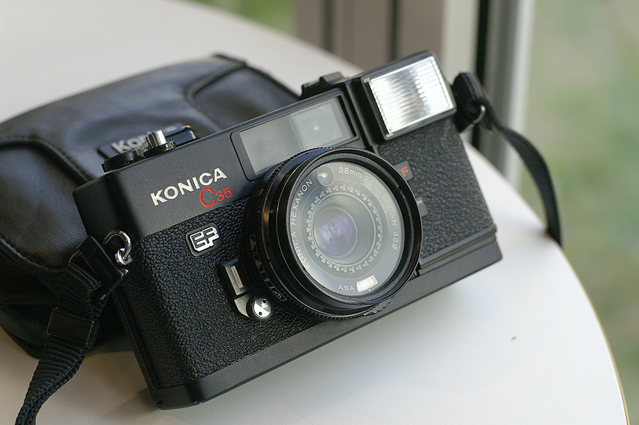 A급 코니카 KONICA C35EF (헥사논38mm 1:2.8)엔디워홀 카메라 팝니다 이미지